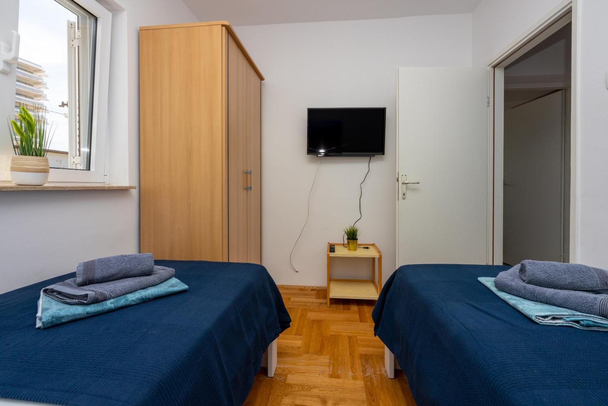 Apartments Podvezanec ツリクヴェニツァ エクステリア 写真