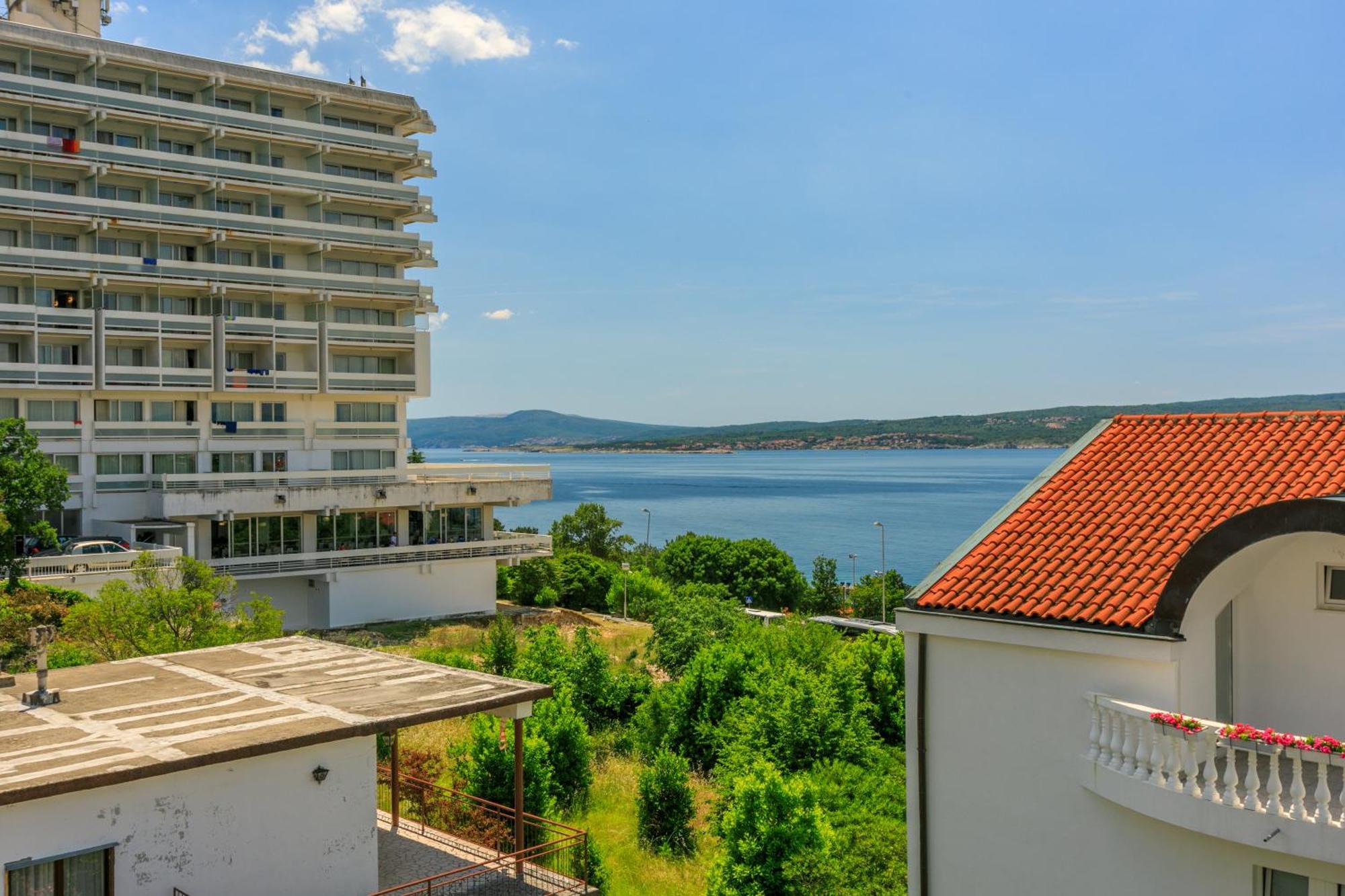 Apartments Podvezanec ツリクヴェニツァ エクステリア 写真